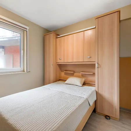 Appartement Cozy In Belgium With Parking Coxyde
